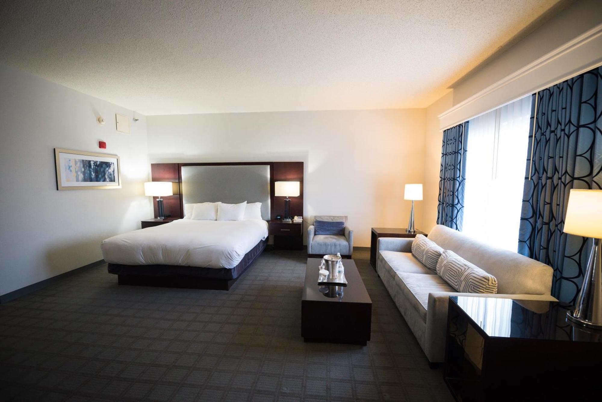 Hilton & Conference Center Hotel