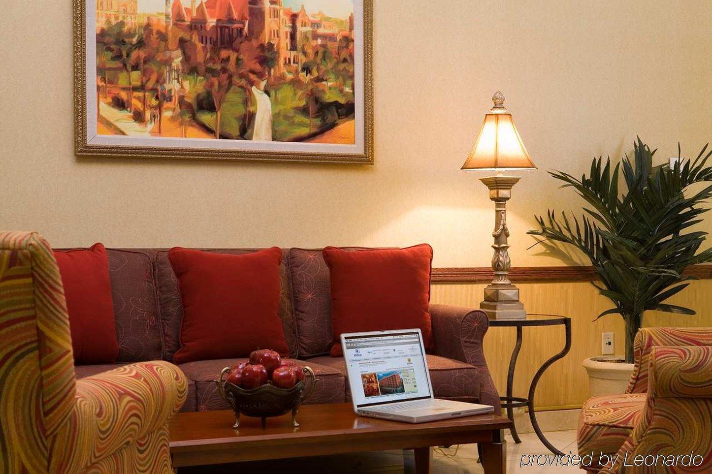 Hotel Hilton & Conference Center 3*