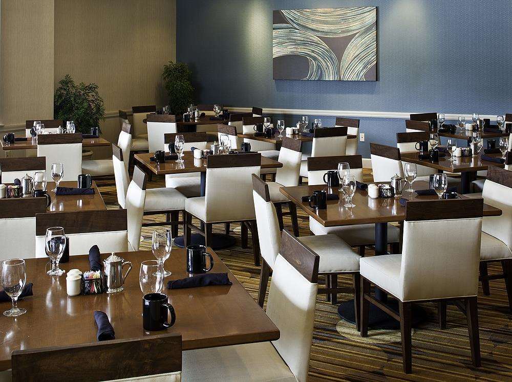 Hotel Hilton & Conference Center 3*